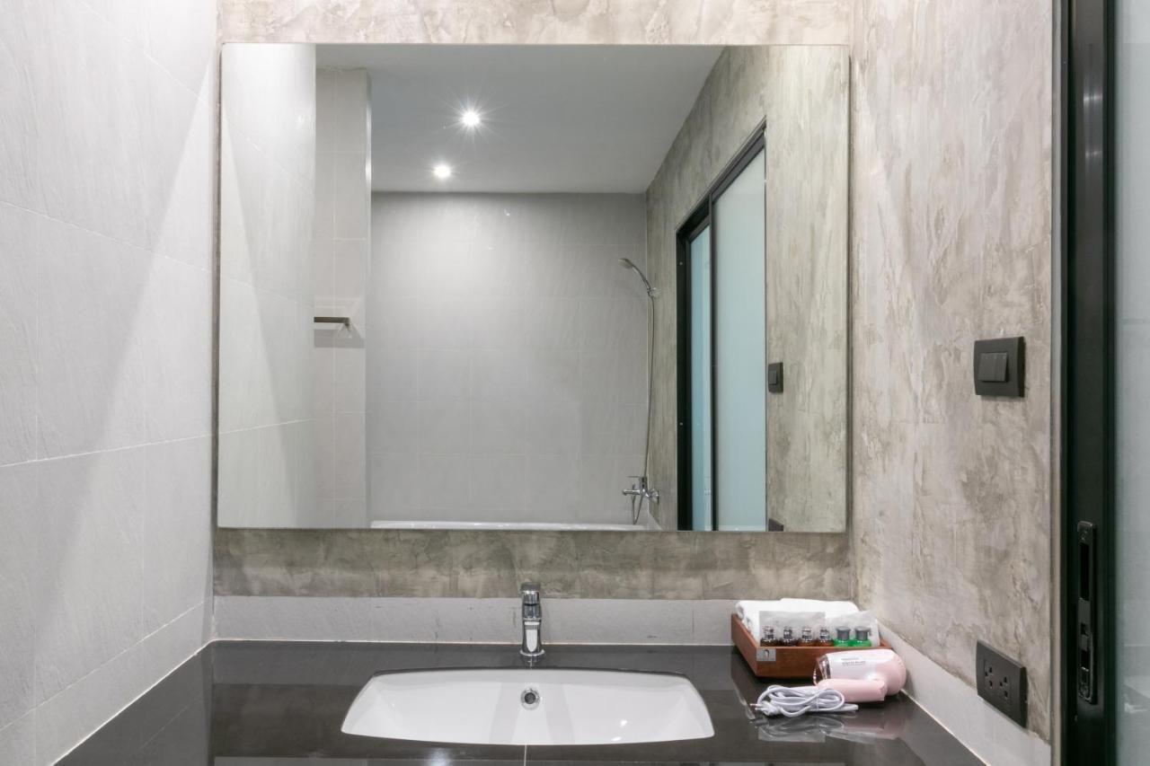 Auberge de jeunesse Zleepmotion Bangkok Extérieur photo
