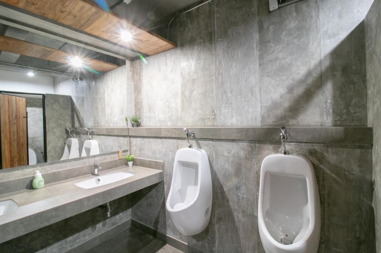 Auberge de jeunesse Zleepmotion Bangkok Extérieur photo